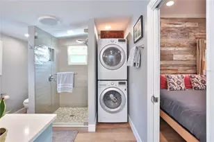 1681 8th St, Sarasota, FL 34236 - Photo 19