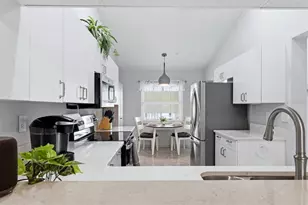 8750 Olde Hickory Ave, Sarasota, FL 34238 - Photo 17