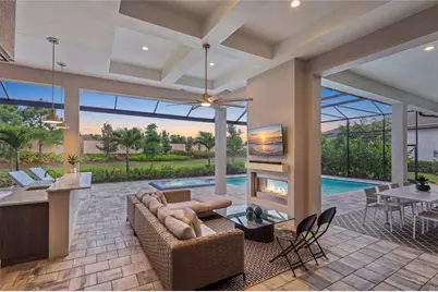 8560 Pavia Way, Bradenton, FL 34202 - Photo 9