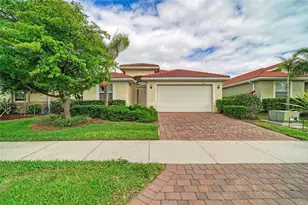 11626 Parrotfish St, Venice, FL 34292 - Photo 5