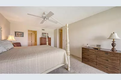 9393 Midnight Pass Road #P4, Sarasota, FL 34242 - Photo 17