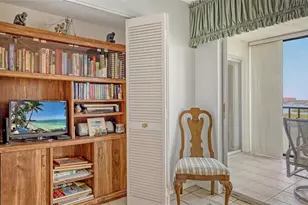 9393 Midnight Pass Rd, Sarasota, FL 34242 - Photo 23