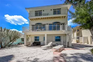 889 N Shore Dr, Anna Maria, FL 34216 - Photo 37