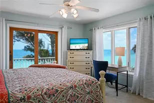 889 N Shore Dr, Anna Maria, FL 34216 - Photo 25