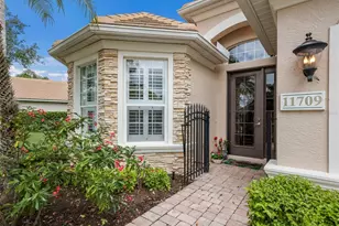 11709 Strandhill Ct, Lakewood Ranch, FL 34202 - Photo 5