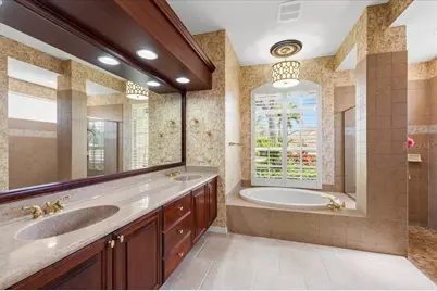 6914 Treymore Court, Sarasota, FL 34243 - Photo 27