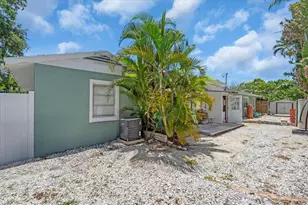 1760 Wisconsin Ln, Sarasota, FL 34239 - Photo 49