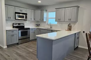 2101 Arrowhead Ave, Deltona, FL 32725 - Photo 5