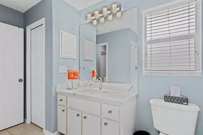 2718 Feiffer Circle, Sarasota, FL 34235 - Photo 37