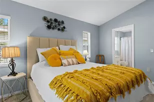 2718 Feiffer Cir, Sarasota, FL 34235 - Photo 23