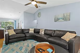 2718 Feiffer Cir, Sarasota, FL 34235 - Photo 11