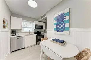 101 25th St N, Bradenton Beach, FL 34217 - Photo 11