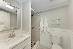 101 25th St N, Bradenton Beach, FL 34217 - Photo 17