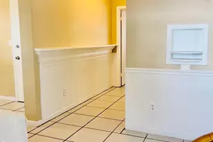 1761 Siesta Dr, Sarasota, FL 34239 - Photo 29