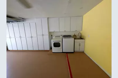 3407 Falcon Pl, Bradenton, FL 34210 - Photo 37