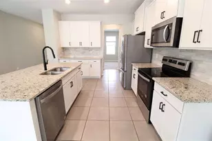 16474 Woodside Gln, Parrish, FL 34219 - Photo 9