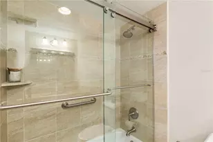 435 S Gulfstream Ave, Sarasota, FL 34236 - Photo 33