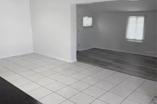 2911 Pafko Dr, Sarasota, FL 34232 - Photo 9