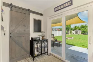 5807 28th Ave Dr E, Bradenton, FL 34208 - Photo 29