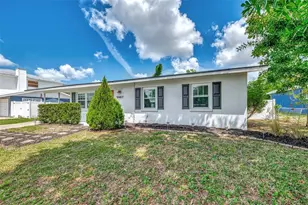 5807 28th Ave Dr E, Bradenton, FL 34208 - Photo 3