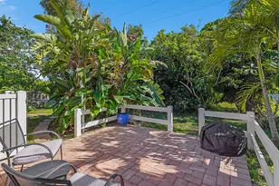 216 Matisse Cir N, Nokomis, FL 34275 - Photo 33