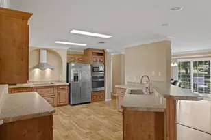 38616 Coleen Ave, Zephyrhills, FL 33540 - Photo 19