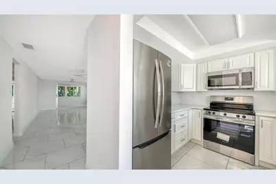 554 Spanish Drive S, Longboat Key, FL 34228 - Photo 9