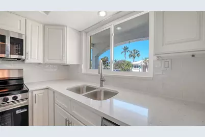 554 Spanish Drive S, Longboat Key, FL 34228 - Photo 11