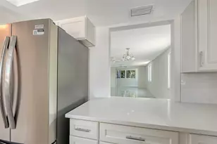 554 Spanish Dr S, Longboat Key, FL 34228 - Photo 13