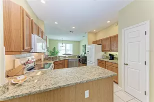 5210 52nd Ave W, Bradenton, FL 34210 - Photo 9
