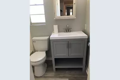 131 W Perry Lane, Englewood, FL 34224 - Photo 9