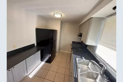 131 W Perry Lane, Englewood, FL 34224 - Photo 7