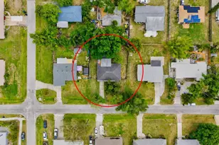 5911 Olive Ave, Sarasota, FL 34231 - Photo 3