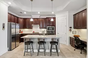 12422 Perennial Pl, Lakewood Ranch, FL 34211 - Photo 11