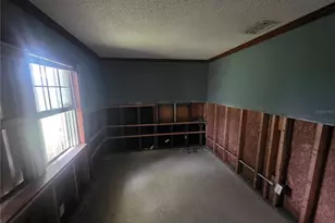 1016 Greer Dr, Sarasota, FL 34237 - Photo 13