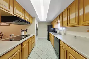 8608 Cattail Dr, Temple Terrace, FL 33637 - Photo 7