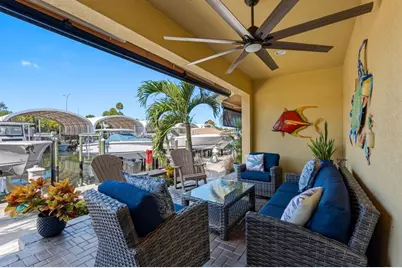 6057 Moorings Drive S, Saint Petersburg, FL 33712 - Photo 5