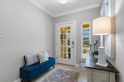 6057 Moorings Drive S, Saint Petersburg, FL 33712 - Photo 7