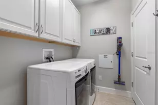 6057 Moorings Dr S, Saint Petersburg, FL 33712 - Photo 39