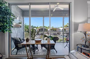 6057 Moorings Dr S, Saint Petersburg, FL 33712 - Photo 23