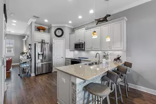 6057 Moorings Dr S, Saint Petersburg, FL 33712 - Photo 13