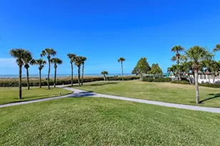 2039 Gulf of Mexico Dr, Longboat Key, FL 34228 - Photo 15