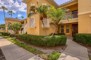 8406 Wethersfield Run, Lakewood Ranch, FL 34202 - Photo 5