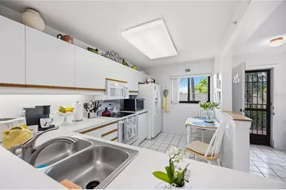 5627 Ashton Way #5627, Sarasota, FL 34231 - Photo 11