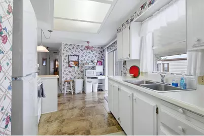 6710 36th Avenue E #127, Palmetto, FL 34221 - Photo 7