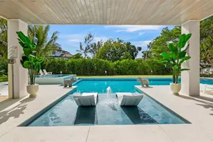 6536 Peacock Rd, Sarasota, FL 34242 - Photo 5