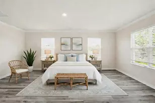 813 161st St E, Bradenton, FL 34212 - Photo 9