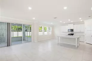 813 161st St E, Bradenton, FL 34212 - Photo 9