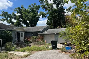 5628 24th St E, Bradenton, FL 34203 - Photo 3