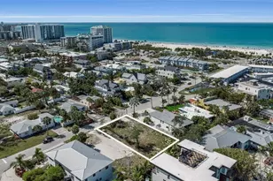 243 Coolidge Dr, Sarasota, FL 34236 - Photo 1